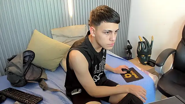 Ethanx18_ Live XXX Chat