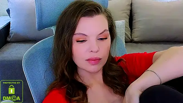 Glossier's Live XXX Chat