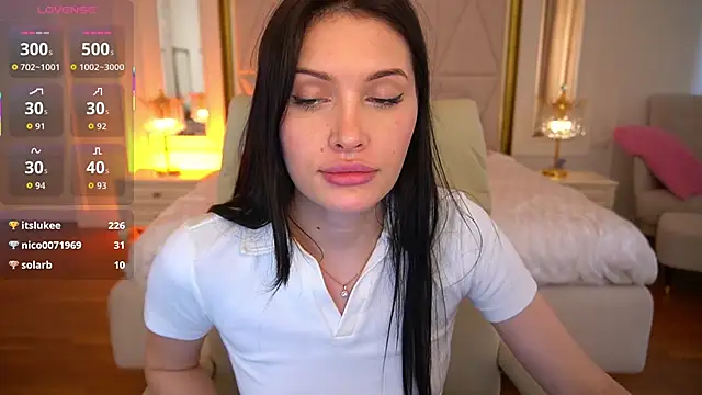 MilaSecrett Chat XXX live