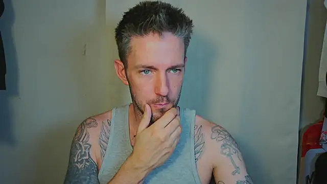 Chat XXX en directo de SkylarrGrey