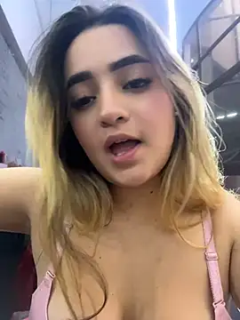 Czat XXX na żywo – Antonella_Julieta