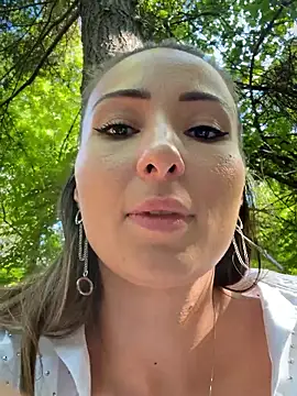 Wonder_Kari – webcam-show