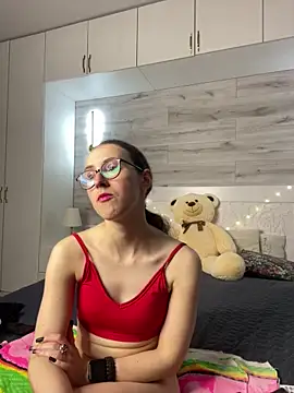 MartiniiSelenna's Live XXX Chat