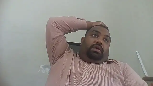 FatCockBoySL: διαδικτυακό σόου στην κάμερα