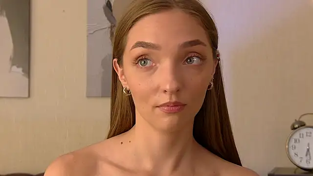 VirginiCruz's Live XXX Chat