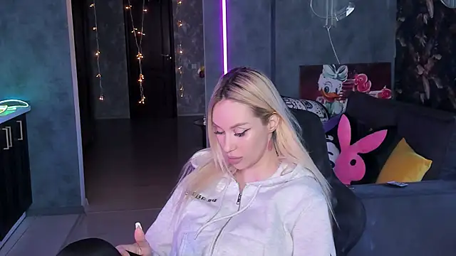 Živý XXX chat Blckmirrorr