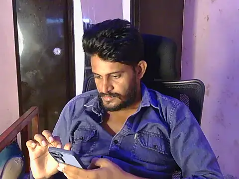 HotXKrish 在線直播表演