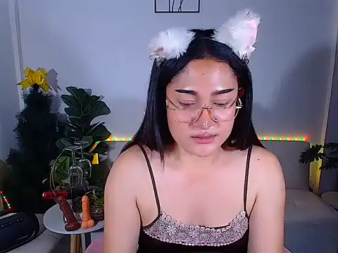 Show modela plysaithailand na web-kameri