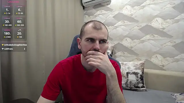 SerzhKorol1's Webcam Show