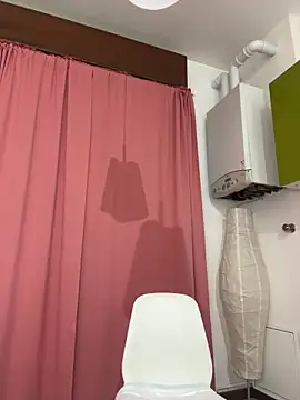 Chat +18 de x_elena_x ao vivo