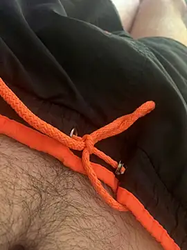 MuzzyFacing webcam show