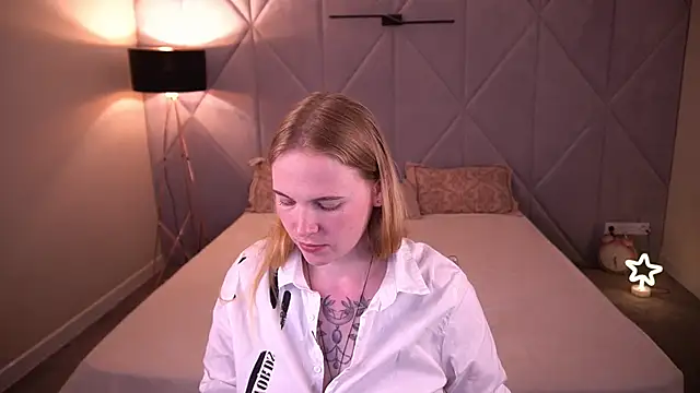 Živý XXX chat NikkyReyyy