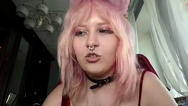 Chat +18 de KamiBleich ao vivo