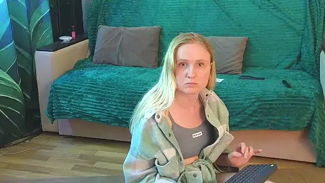 XXX chat uživo modela Lanavi_Smile