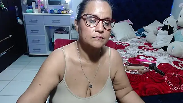 Chat XXX en directo de pervert_mommy_