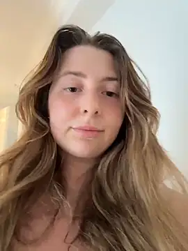 curvyflawless' Webcam Show