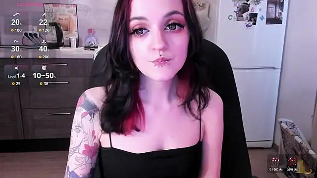 linaa__tyaan's Live XXX Chat