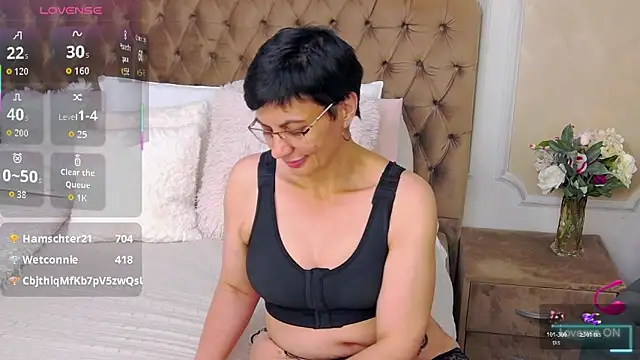 Chat XXX Live BustyPenellope