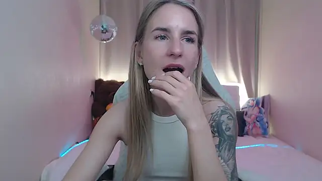 Živý XXX chat DeboraHorny