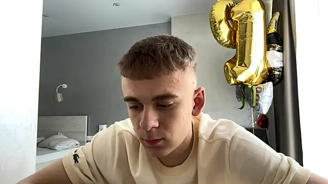 SoloFury webcam show