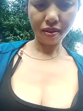 TRIEUTRIEU20 실시간 채팅방