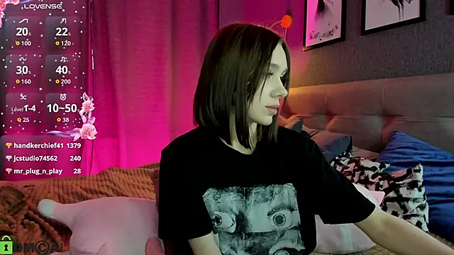 XXX chat uživo modela Lesi_Moonie01