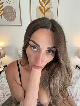 دردشة -Alisa الجنسية المباشرة