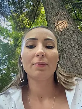 Wonder_Kari Webcam show