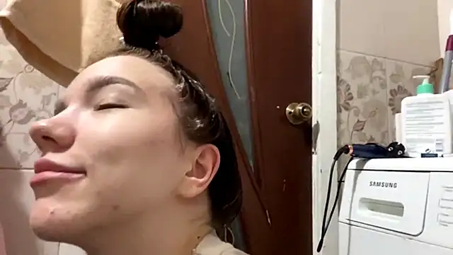 FewerCadren Live XXX chat
