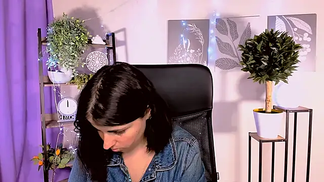 MartaEdams Chat XXX in diretta