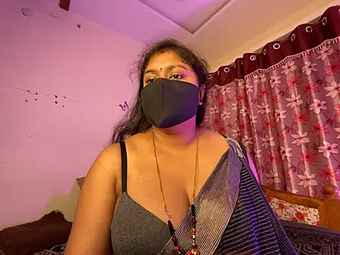 Pokazy przed kamerką – LouleyRanii_Telugu