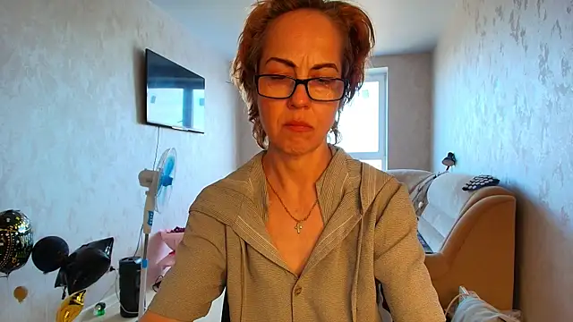 Chatroom XXX en direct de LioraWeiss