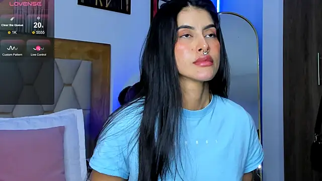 Valkyrie_sky's Live XXX Chat