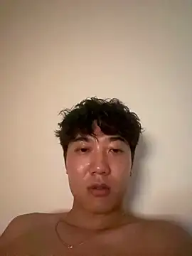 YourBadboy718 网络视讯表演