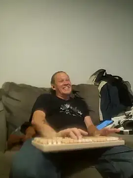 yourMasterisBored Live XXX Chat
