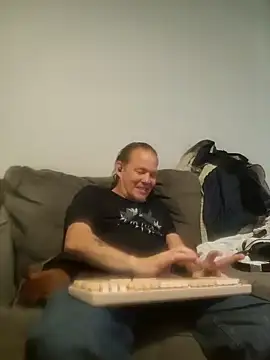 yourMasterisBored's Webcam Show