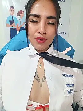 MAYE__13 – Naživo XXX chat