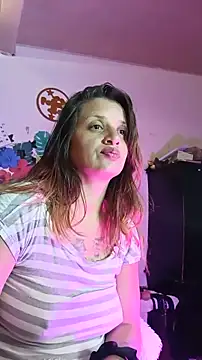 Chat +18 de kattydirtylol ao vivo