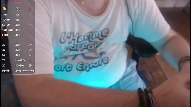 mancreeed 网络视讯表演