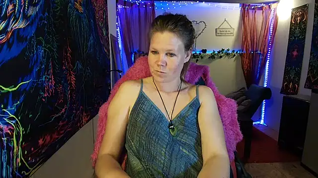 CallMeMaria live XXX chat