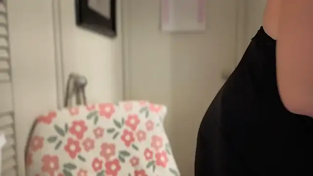 Živý XXX chat yourvibedealer