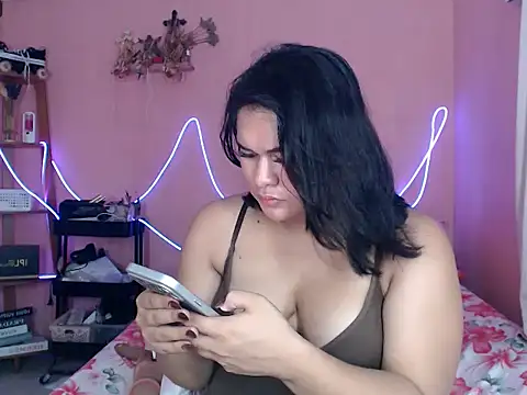 Miss_RebeccaLove webkamerás műsora