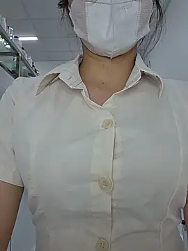 Chat +18 de HinaLovely ao vivo