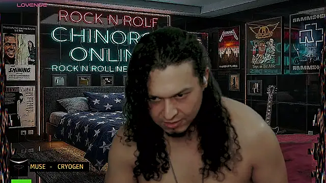 Czat XXX na żywo – chino_roz