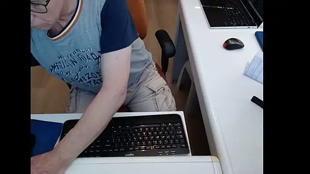 Show de dutchpornking na webcam