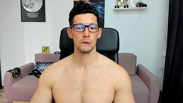 BrutusK08 라이브 XXX 채팅