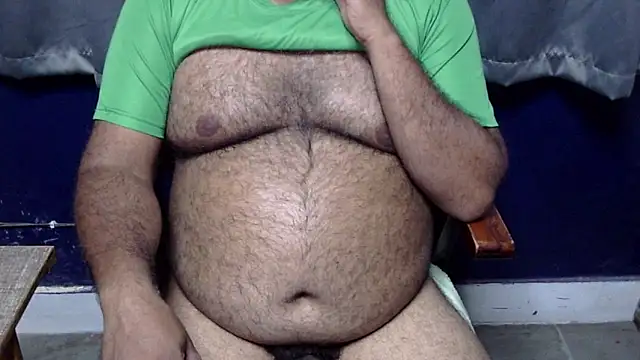 hairysubcub_70n Webbikameraesitys