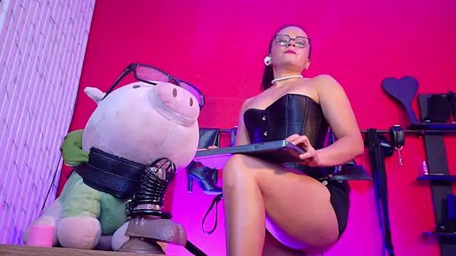 MistressSlut1's Live XXX Chat