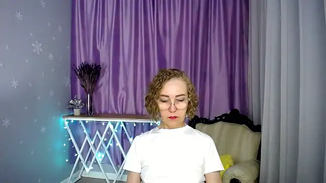 queen_a_n_i Live XXX-Chat