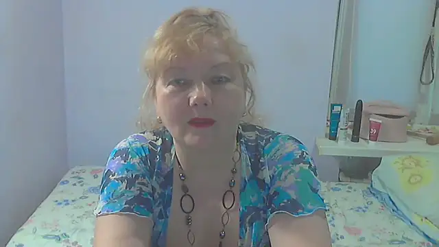 Lusi-777 Chat XXX live